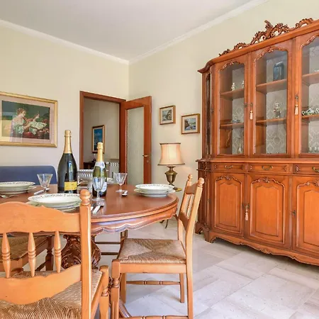 Gorgeous Apartment In Chiavari With Wifi * Кьявари