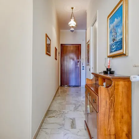 Apartment Pet Friendly In Chiavari